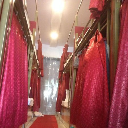 Dream Dormitory Mumbai  Buitenkant foto